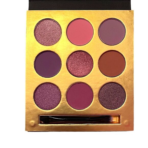 ⭐️3/$25⭐️ BeDenno 9 Shades Eyeshadow Palette NWT - Picture 2 of 2